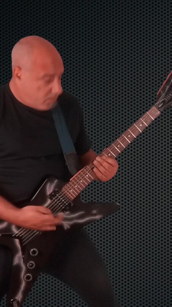 ARCH ENEMY - The Eagle Flies Alone (Epic Guitar Riff)_720p.mp4